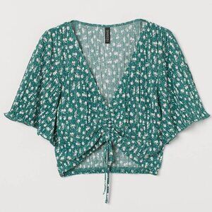 H&M Green/White Floral flutter sleeve cropped top XL